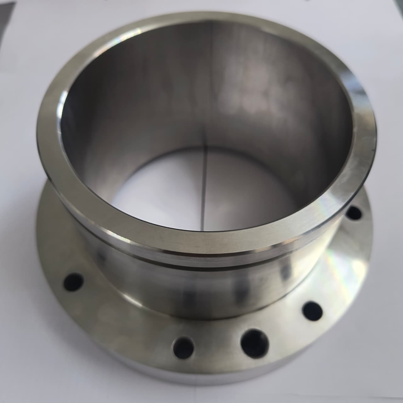 Machined and fettled casting components